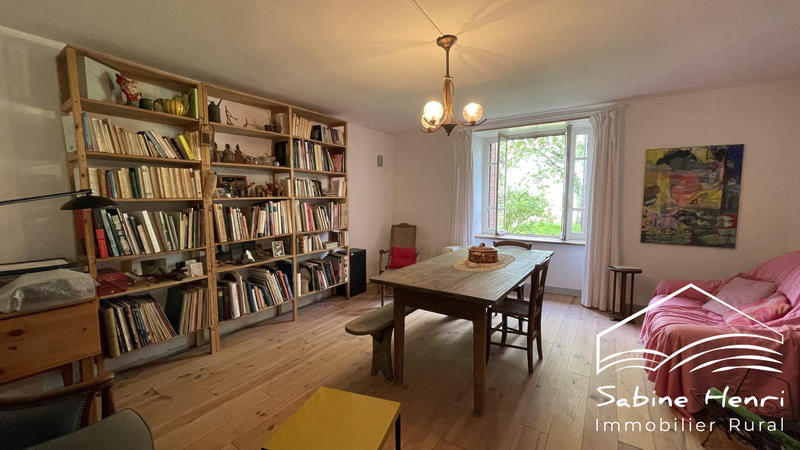 Maison - 171 m² - 7 pièces