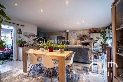 Maison - 154 m² - 7 pièces