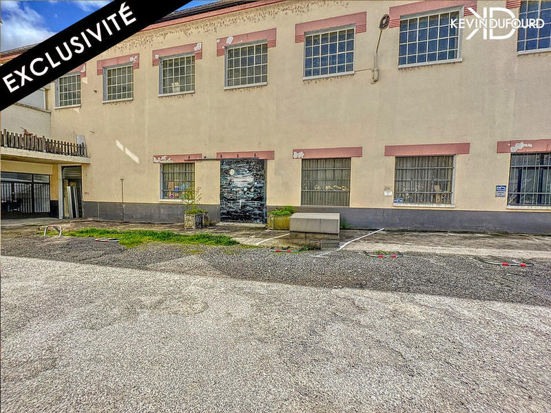 Maison - 190 m² - 1 pièce