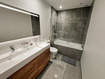 Appartement - 104 m² - 4 pièces