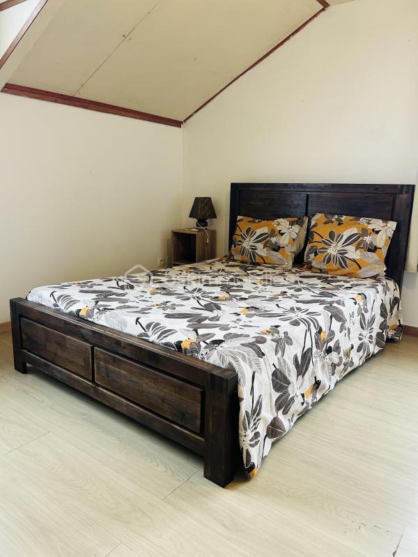 Maison - 170 m² - 8 pièces