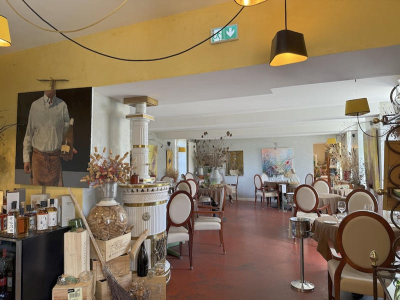 Maison - 410 m² - 9 pièces