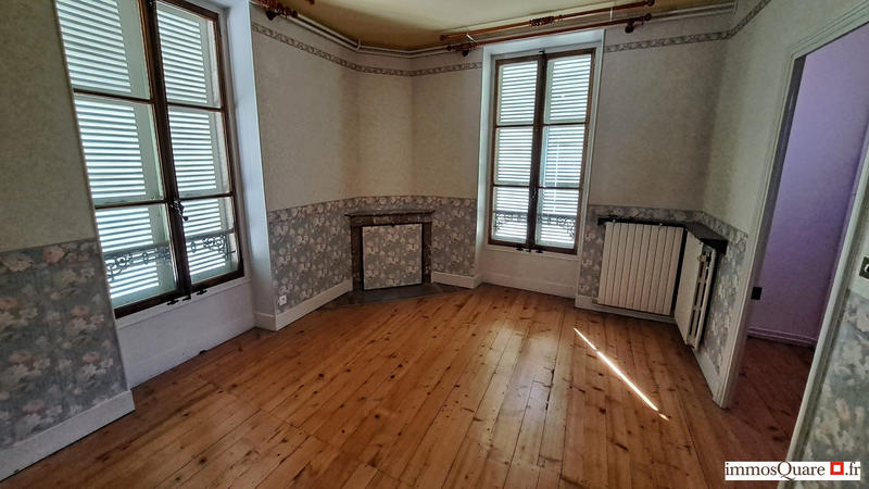 Maison ancienne - 190 m² - 6 pièces