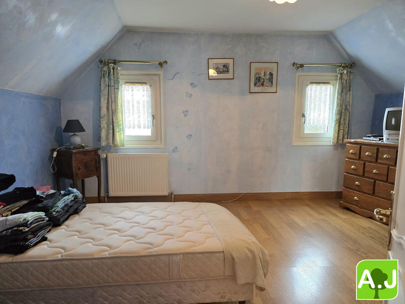 Maison - 137 m² - 5 pièces