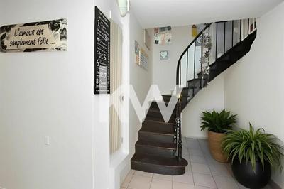 Maison - 186 m² - 6 pièces