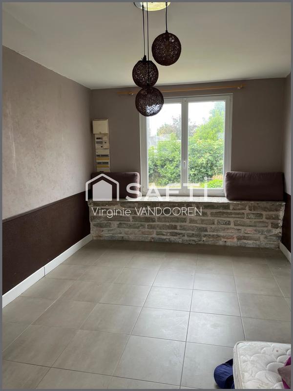 Maison - 250 m² - 9 pièces