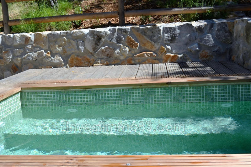 Maison - 236 m² - 9 pièces