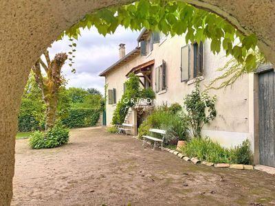 Maison ancienne - 223 m² - 10 pièces