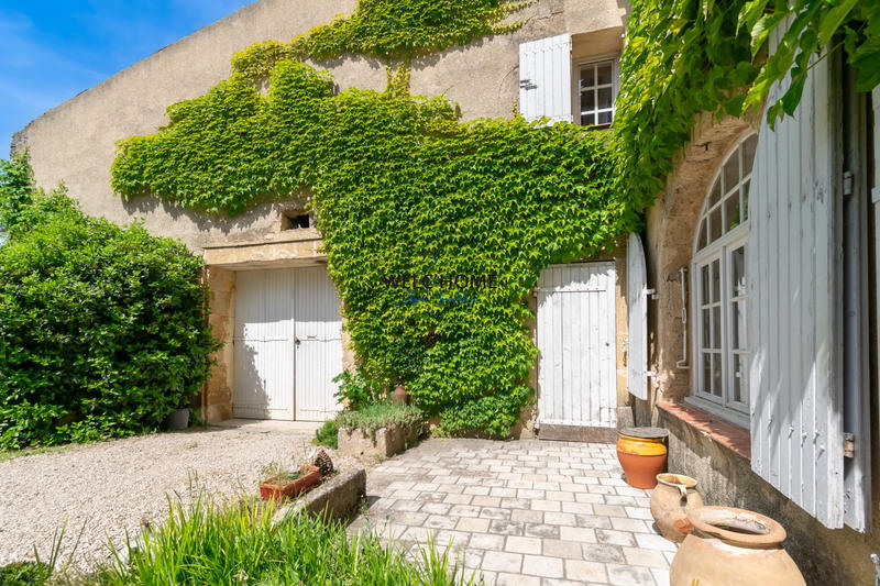 Maison - 213 m² - 8 pièces