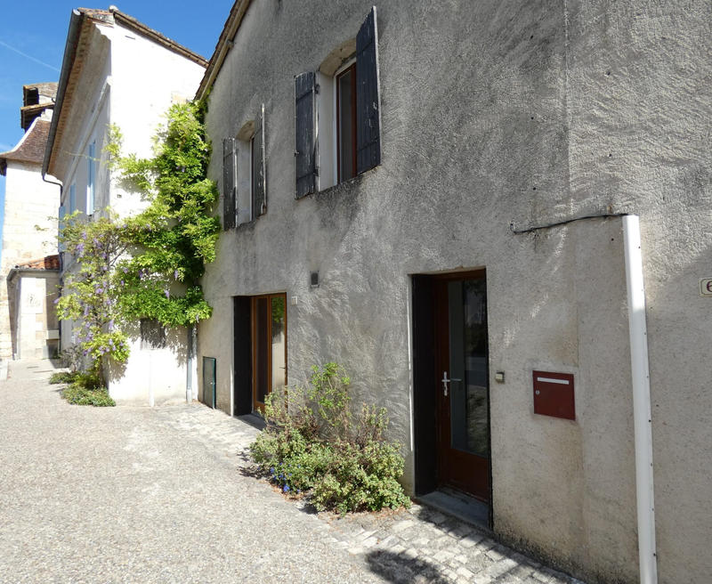 Maison - 219 m² - 8 pièces