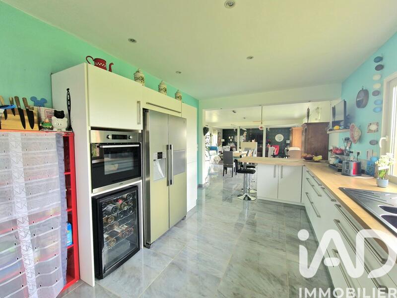 Maison - 205 m² - 6 pièces