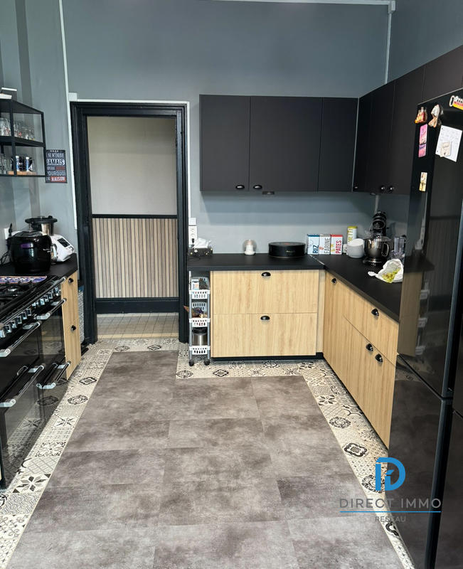 Maison - 340 m² - 10 pièces