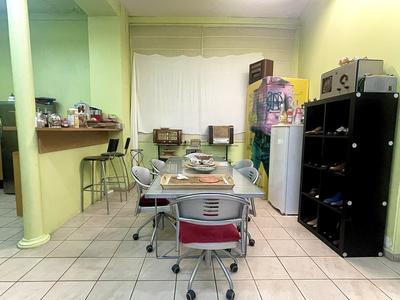 Loft - 241 m² - 2 pièces