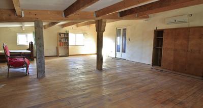 Maison - 460 m² - 10 pièces