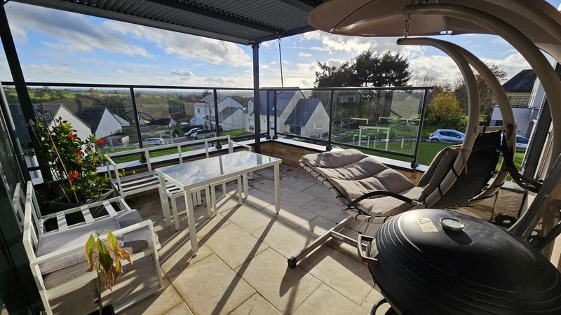 Maison - 203 m² - 7 pièces