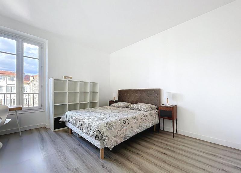 Appartement - 85 m² - 3 pièces