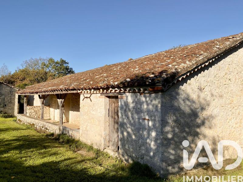 Maison - 220 m² - 12 pièces