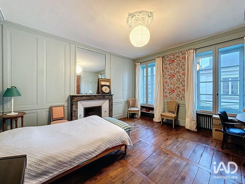 Bureau - 260 m² - 7 pièces