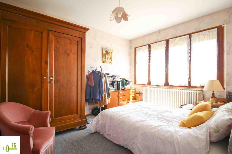 Maison - 192 m² - 10 pièces