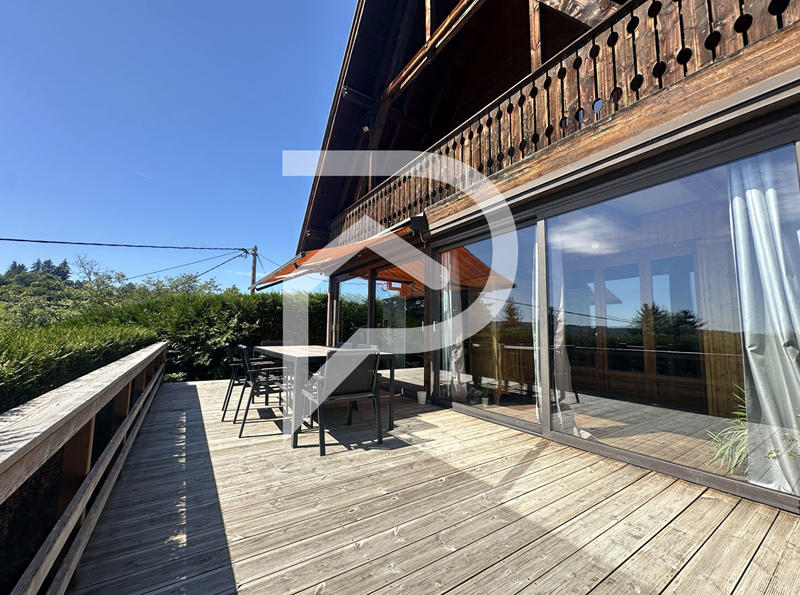 Châlet - 131 m² - 6 pièces