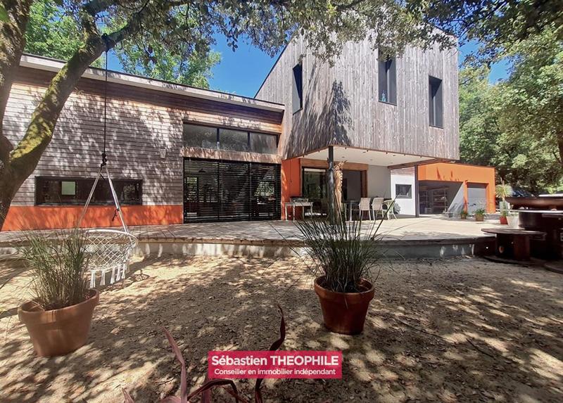 Maison - 161 m² - 5 pièces