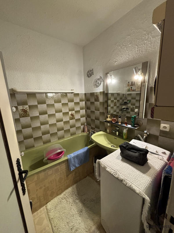 Appartement - 77 m² - 3 pièces