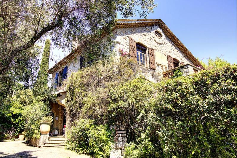 Appartement - 84 m² - 3 pièces