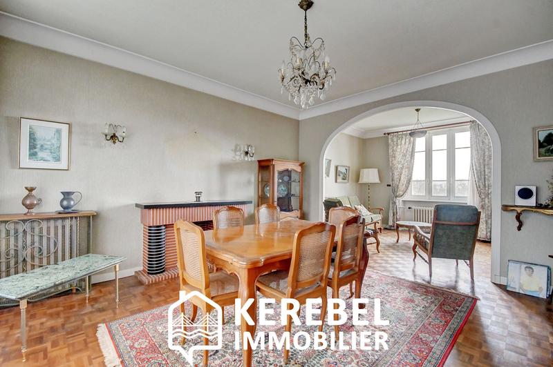 Maison - 139 m² - 7 pièces