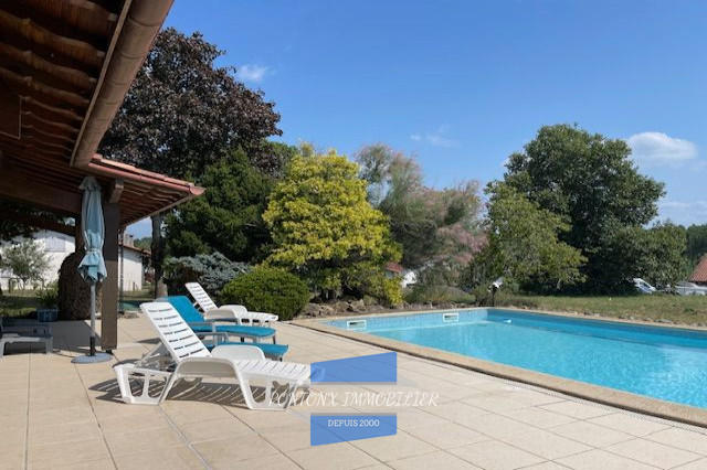 Villa - 154 m² - 6 pièces