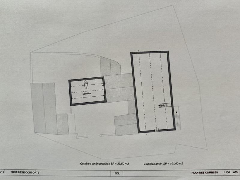 Maison - 224 m² - 13 pièces