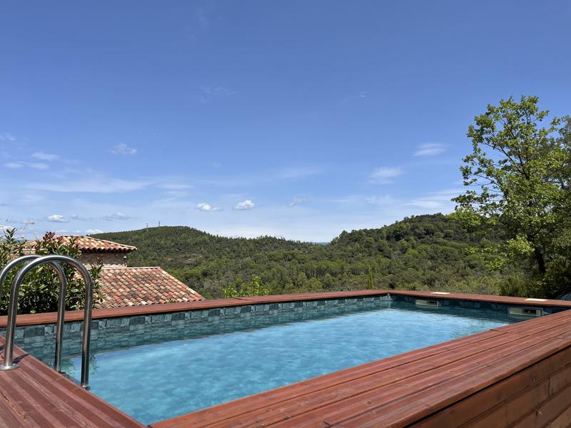 Villa - 240 m² - 8 pièces