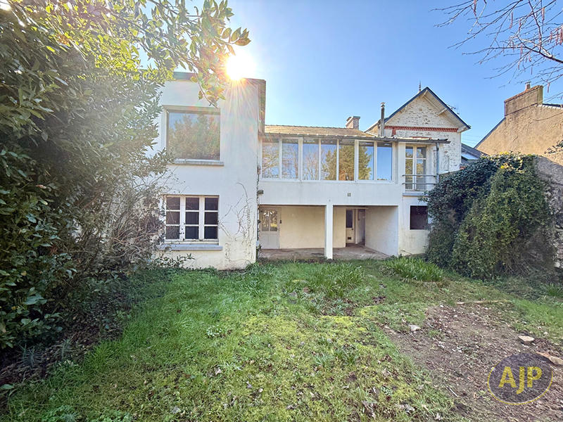 Maison - 123 m² - 6 pièces