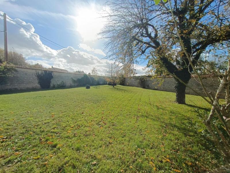 Maison - 210 m² - 5 pièces