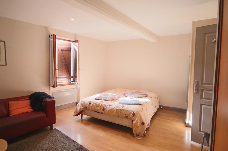 Maison - 200 m² - 8 pièces