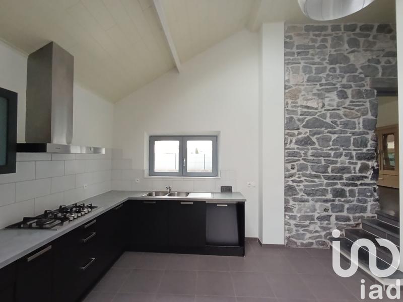 Maison - 93 m² - 4 pièces