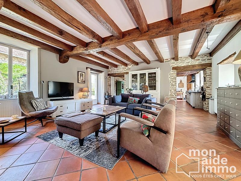 Maison ancienne - 230 m² - 7 pièces