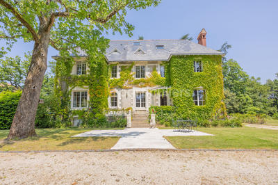 Maison de maîtres - 394 m² - 12 pièces