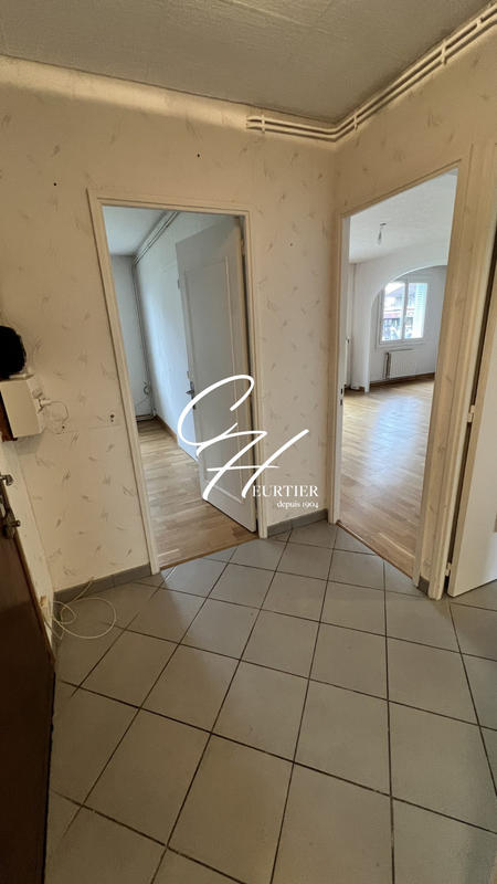 Appartement - 63 m² - 4 pièces