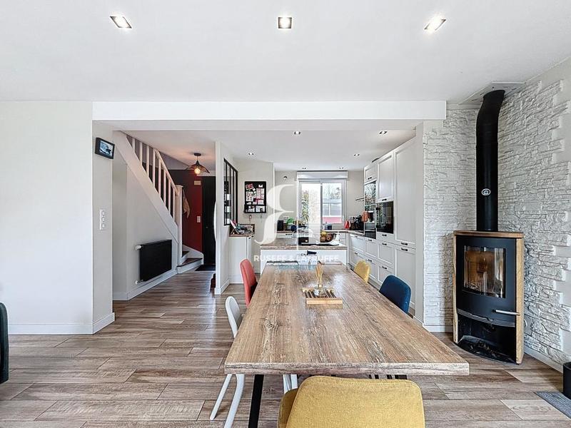 Maison - 123 m² - 5 pièces