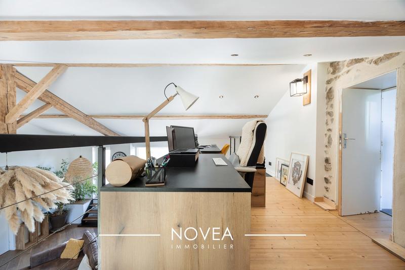 Maison ancienne - 245 m² - 8 pièces