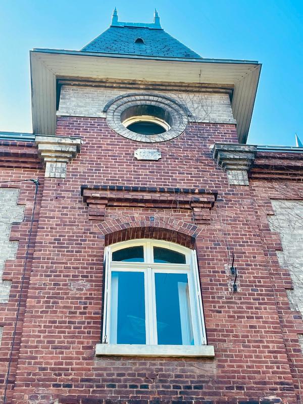 Maison de maîtres - 300 m² - 9 pièces