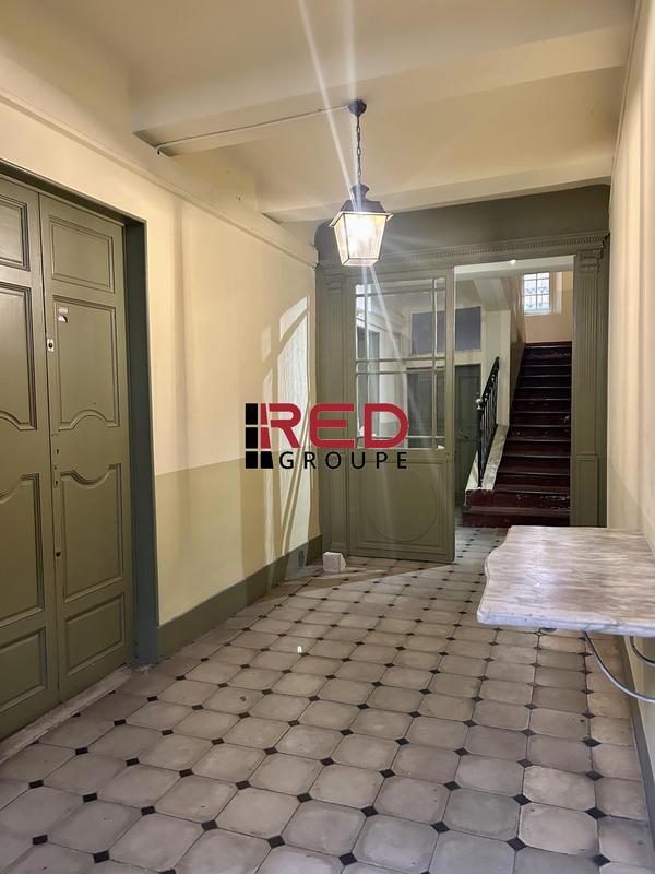 Local d'activités - 73 m²