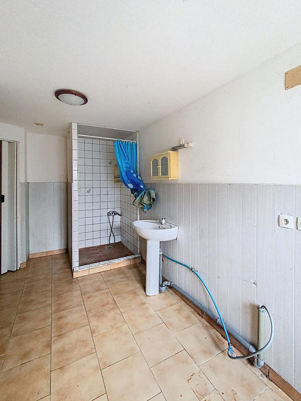 Maison - 99 m² - 5 pièces