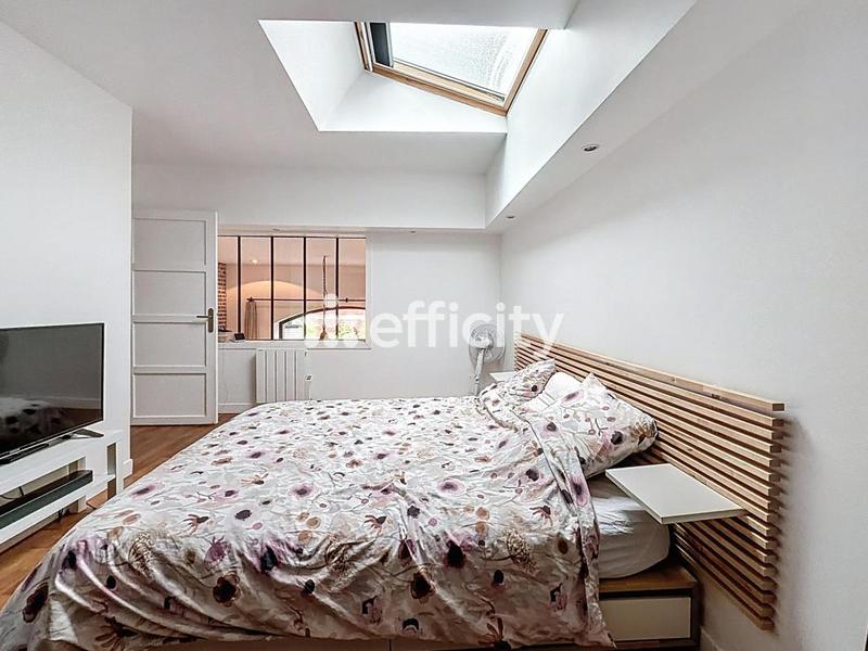 Loft - 71 m² - 2 pièces
