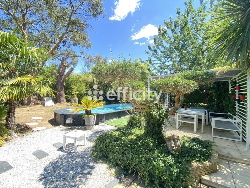 Maison - 153 m² - 9 pièces