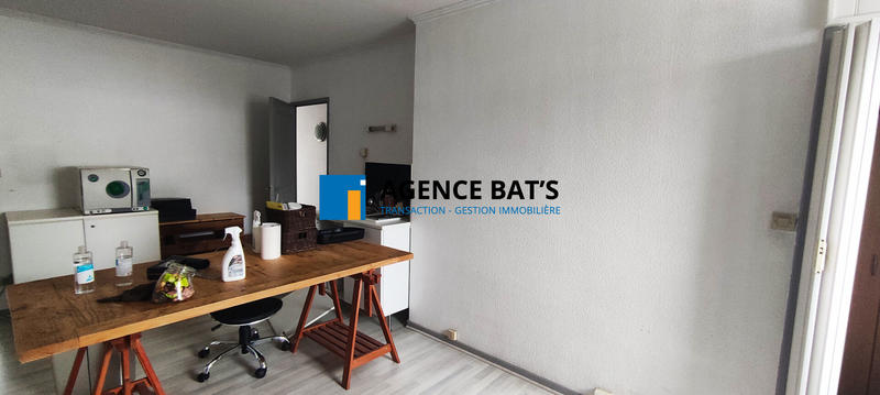 Bureau - 80 m² - 5 pièces