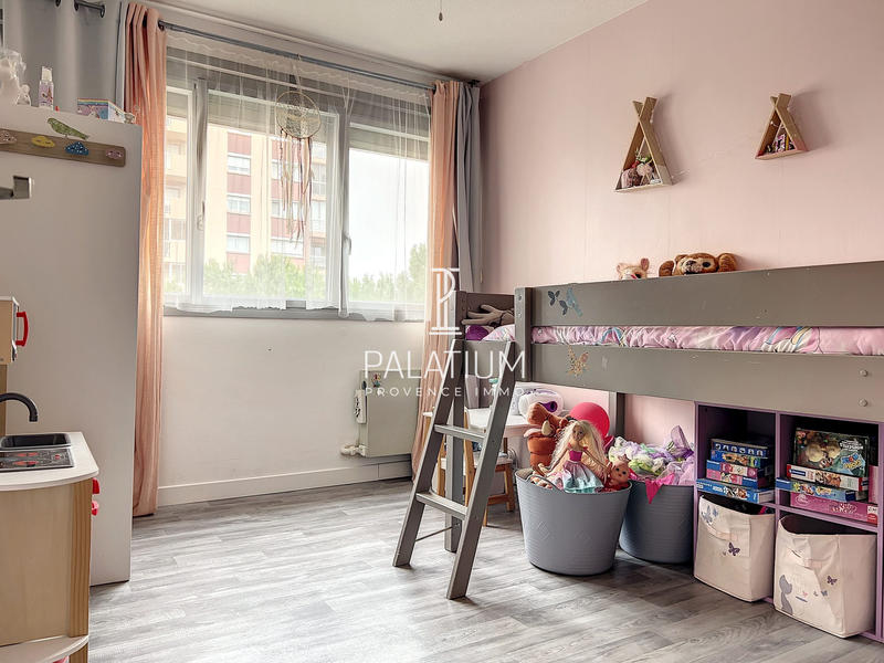 Appartement - 91 m² - 4 pièces