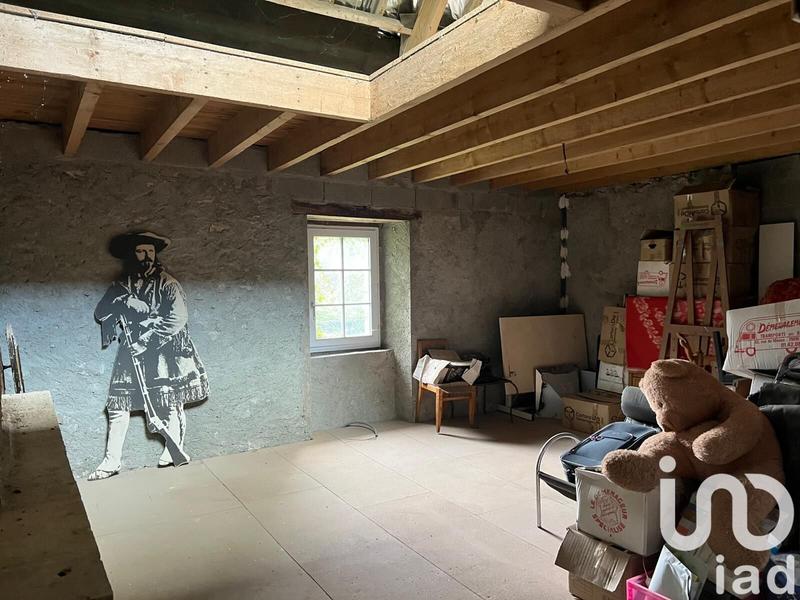 Maison - 350 m² - 6 pièces