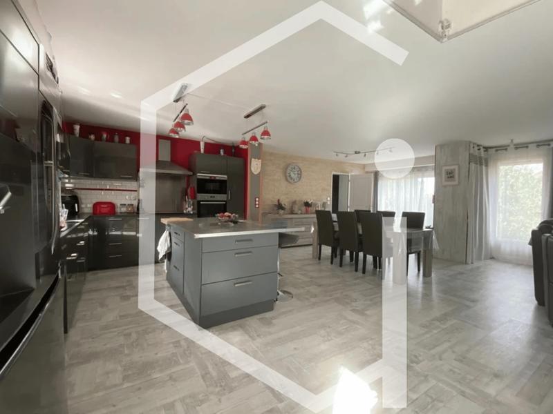 Maison - 132 m² - 6 pièces