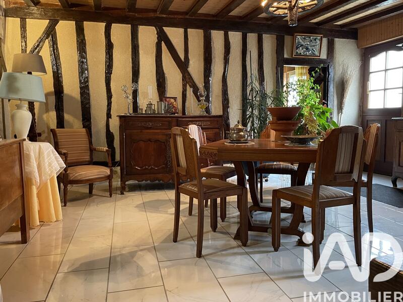 Maison de village - 248 m² - 10 pièces